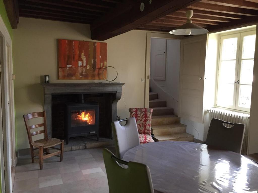 L' Huis-Au-Tilleul Quarré-les-Tombes Exterior foto